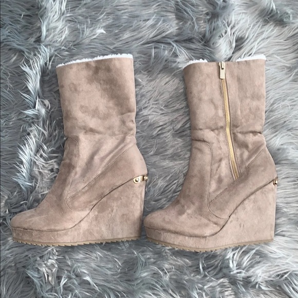 NWOB Juicy Couture Wedge Boots - Picture 1 of 4